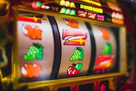 Taruhan olahraga dan esports di liontoto platform Indonesia